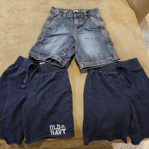 3 pair of 4t youth Old Navy shorts